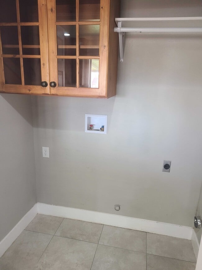 Building Photo - 1563 W 1400 N