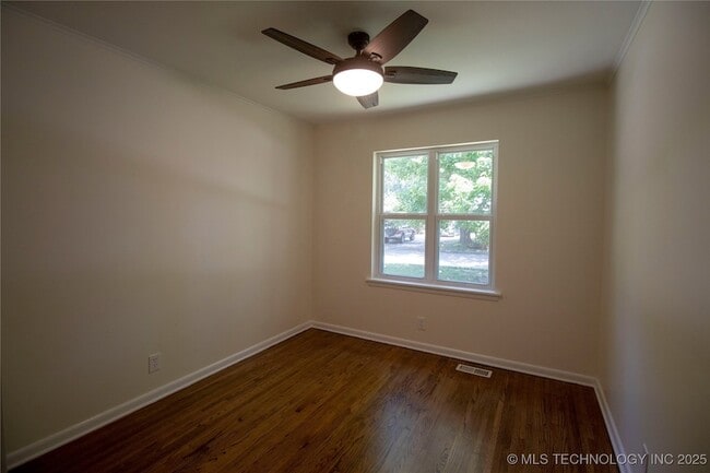 Building Photo - 5678 S Yorktown Pl