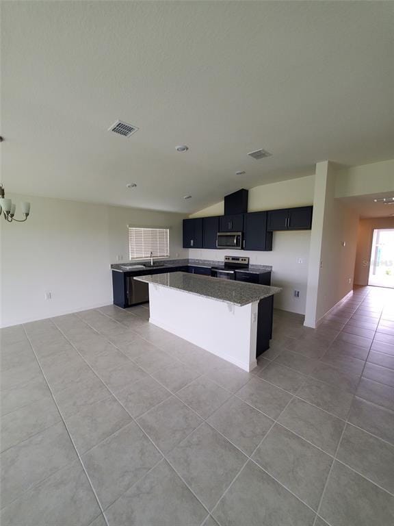 Building Photo - 2058 Ficus St