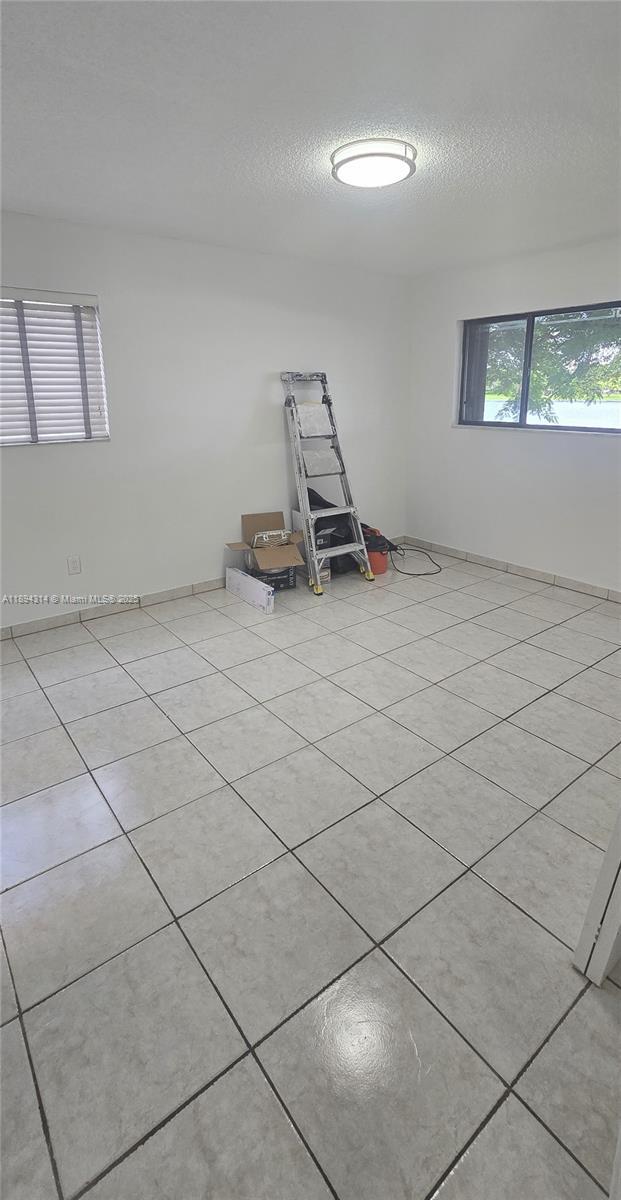 Building Photo - 9723 Hammocks Blvd