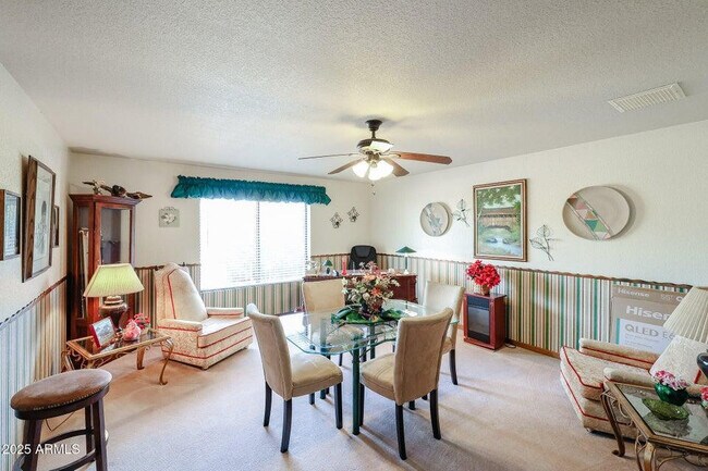 Building Photo - 1322 W Aster Dr