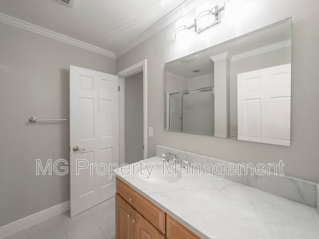 Building Photo - 4023 Arbor Way