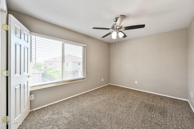 Building Photo - 7500 E Deer Valley Rd