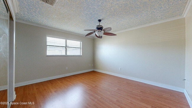 Building Photo - 410 Finch Dr
