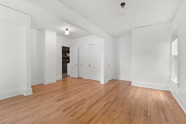 Building Photo - 1510 Virginia Park St