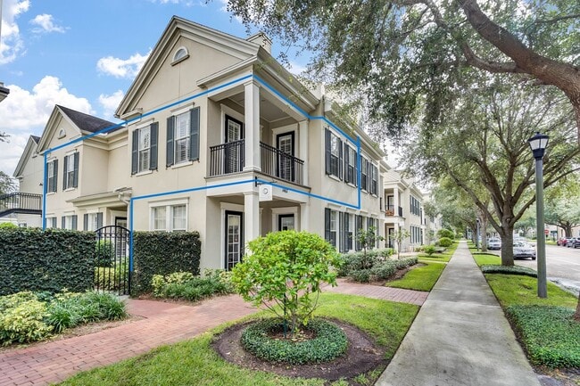 Building Photo - Beautiful Baldwin Park Orlando Town Home
