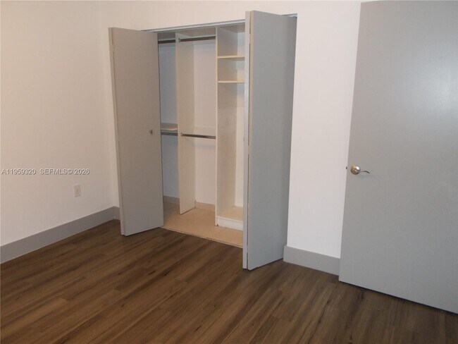 Building Photo - 701 SW 141st Ave