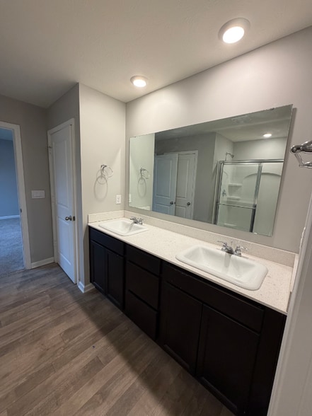 Building Photo - 7214 Griffon Ln