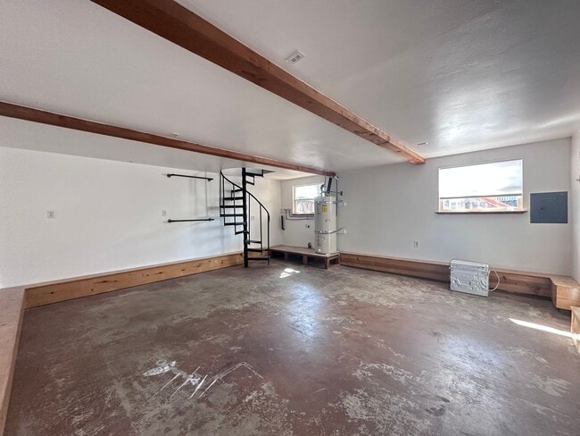 Building Photo - 4238 2nd Ave