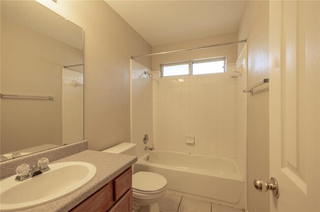 Building Photo - 1733 Constantino Cir