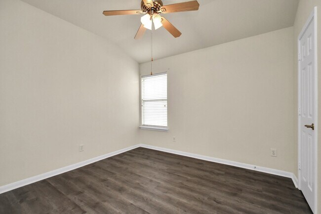 Building Photo - 2626 Orchard Creek Ln