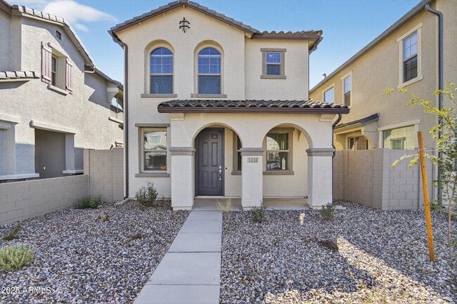 Building Photo - 1218 W Sparrow Dr
