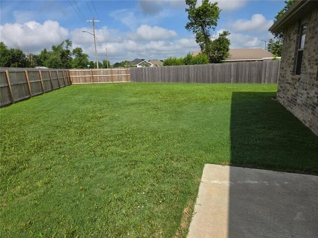 Building Photo - 4000 E Razorbill Dr