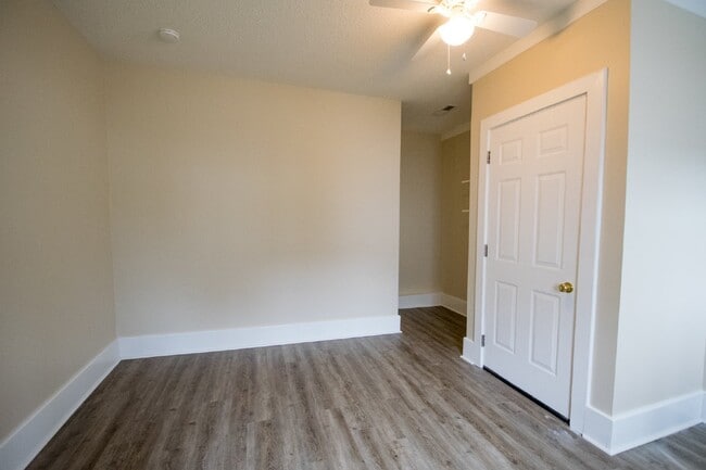 Building Photo - 32 N Sunberry Trail