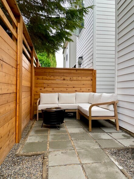 Outdoor couch & firepit available, if desired - 4127 40th Ave SW