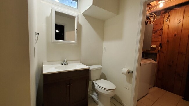 Building Photo - Charming In-Town Rental – Close to Downtow...