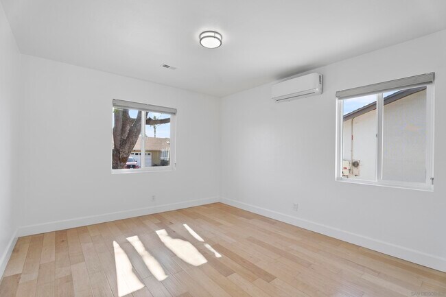 Building Photo - 349 Alpine Ave