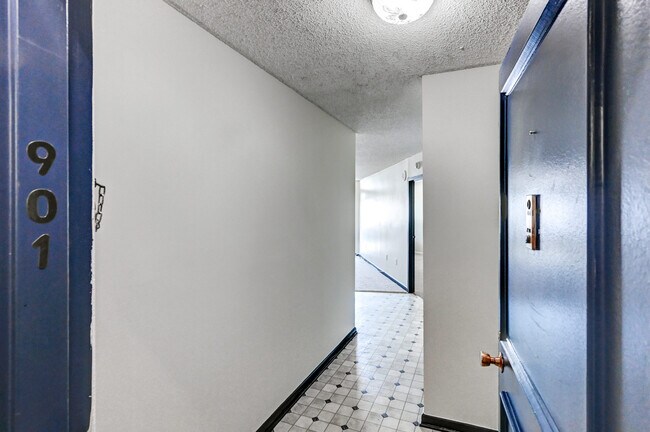 Building Photo - 205 E Joppa Rd