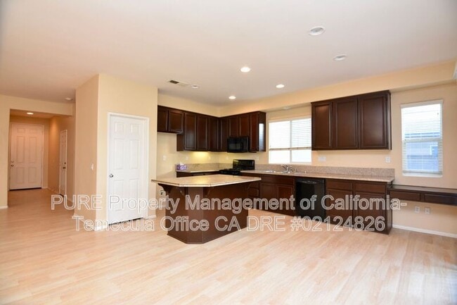 Building Photo - 31451 Westwind Ln