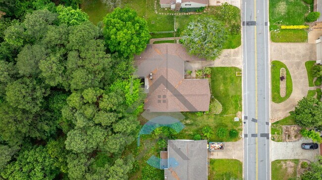 Building Photo - 12533 Rivercrest Dr