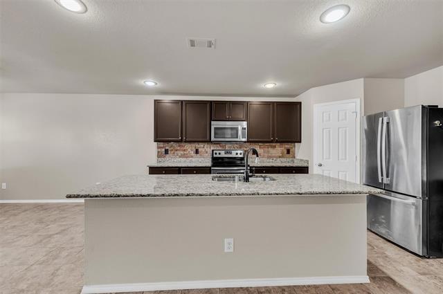 Building Photo - 6028 Fantail Dr