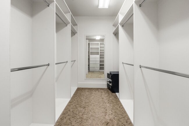 Building Photo - 4134 Bellefontaine