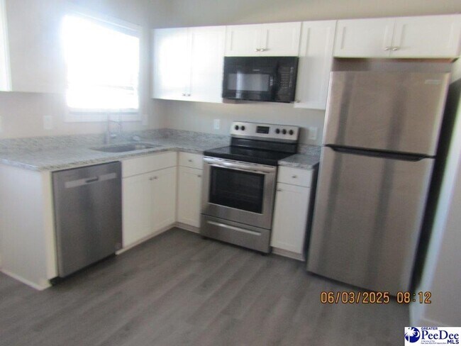 Building Photo - 2887b Jubilee Dr