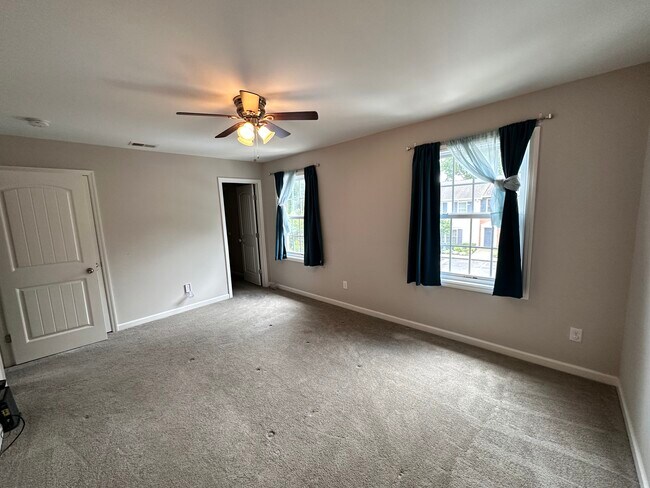 Building Photo - 113 Cages Rd