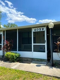 Building Photo - Cozy Studio with Screened Porch