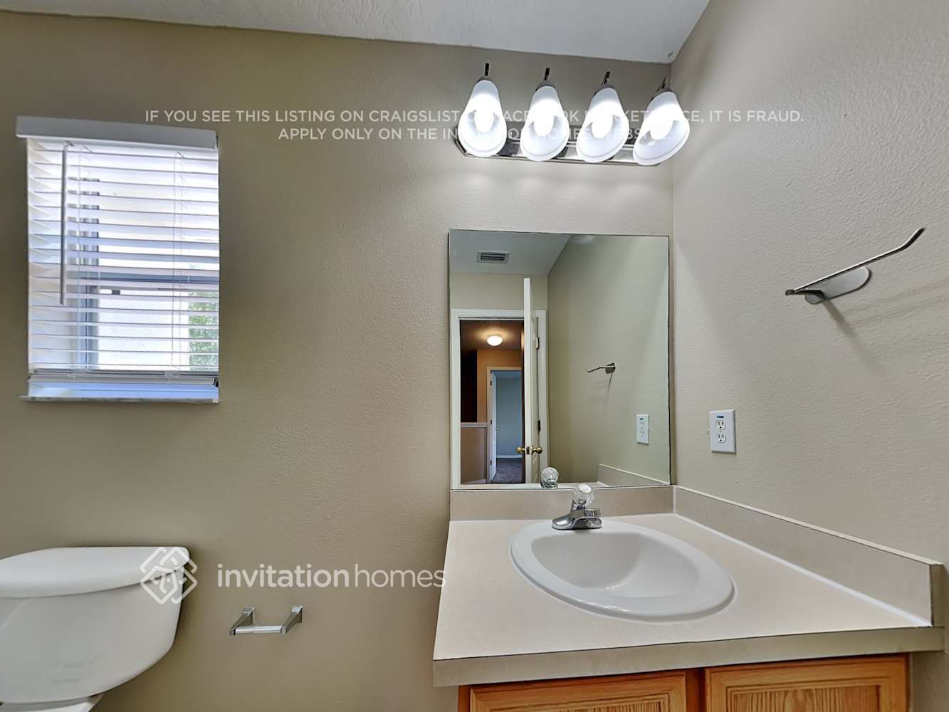 Building Photo - 11170 Golden Silence Dr