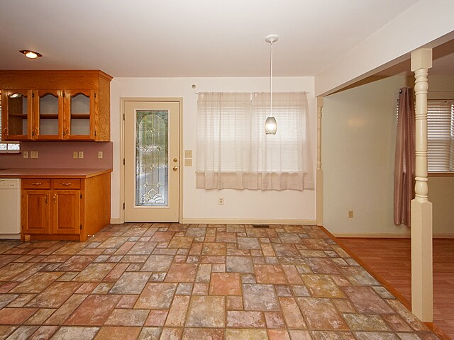 Building Photo - 104 Prospect Way