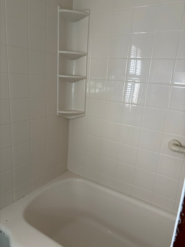 Building Photo - 6318 Glenview Pl