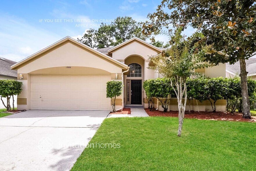 Primary Photo - 12666 Maribou Cir