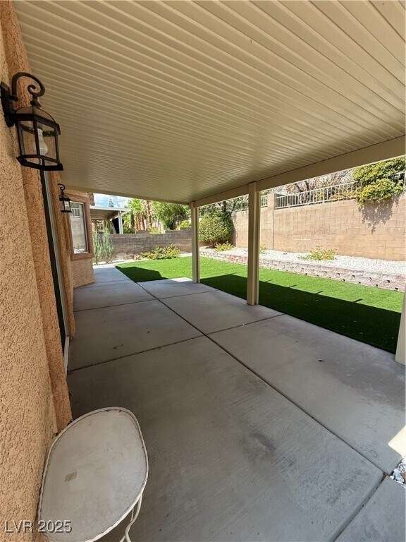 Building Photo - 10250 Torrey Valley Ct