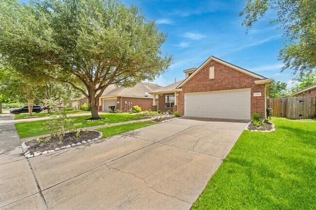 Building Photo - 23219 Dewflower Dr