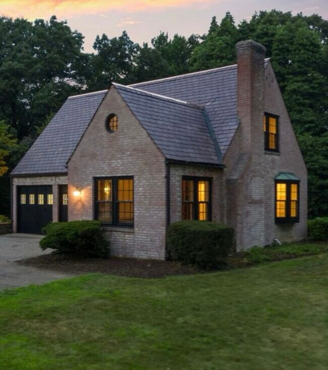 Primary Photo - 50 Orchard Rd