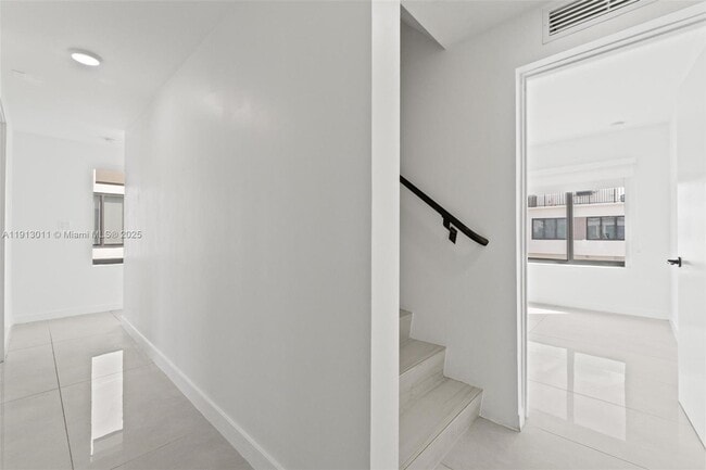 Building Photo - 26126 SW 146th Ave