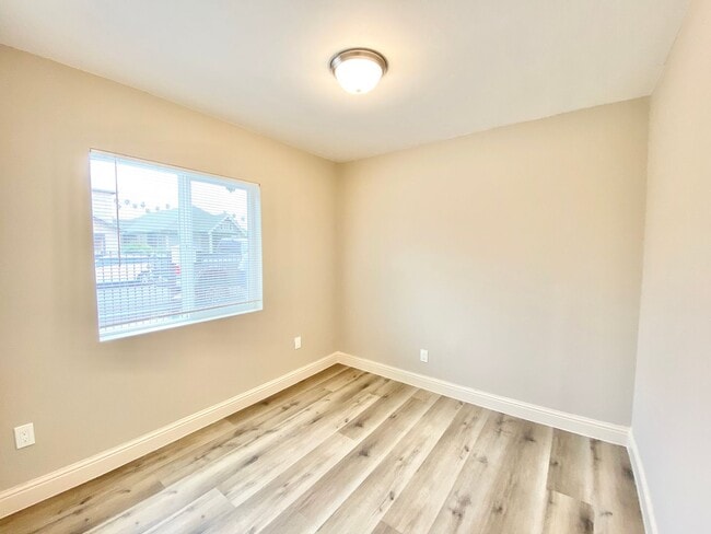 Building Photo - Charming 1-Bedroom, 1-Bathroom ADU in a Prime Location – 795 1/2 42nd St