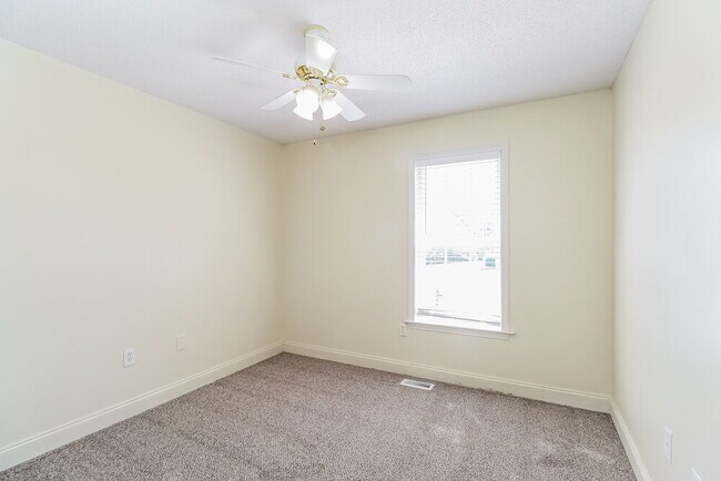 Building Photo - 4512 Carol Ct