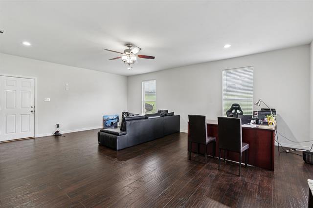 Building Photo - 2026 Klondike St