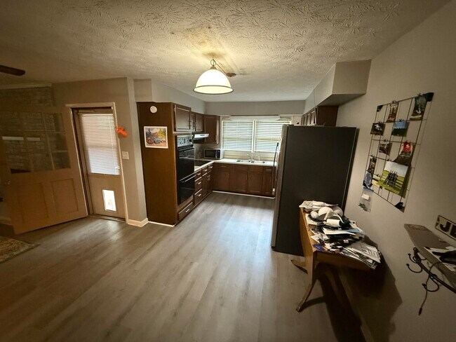 Building Photo - 3334 Nevius Dr