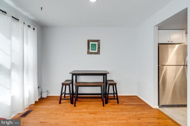 Building Photo - 9013 Kerrydale Ct