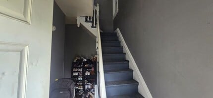 Building Photo - 4 bedroom, 1 bath