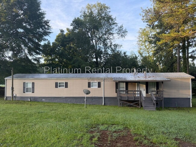 Building Photo - 4432 Brandy Ln SE