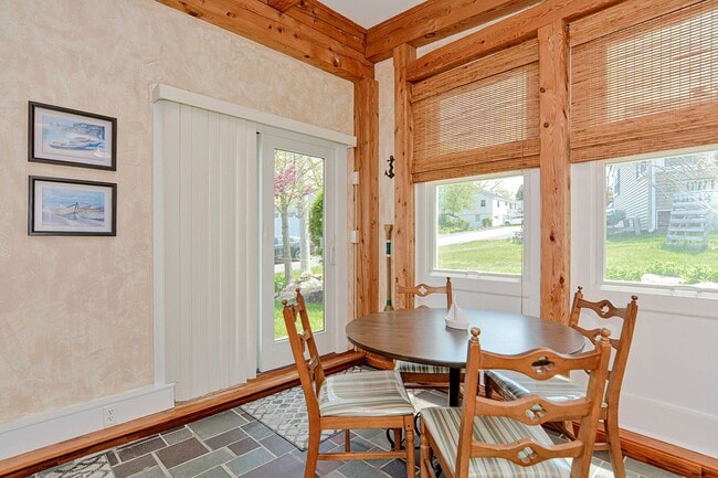 Building Photo - WINTER RENTAL: Two Beaches Cottage