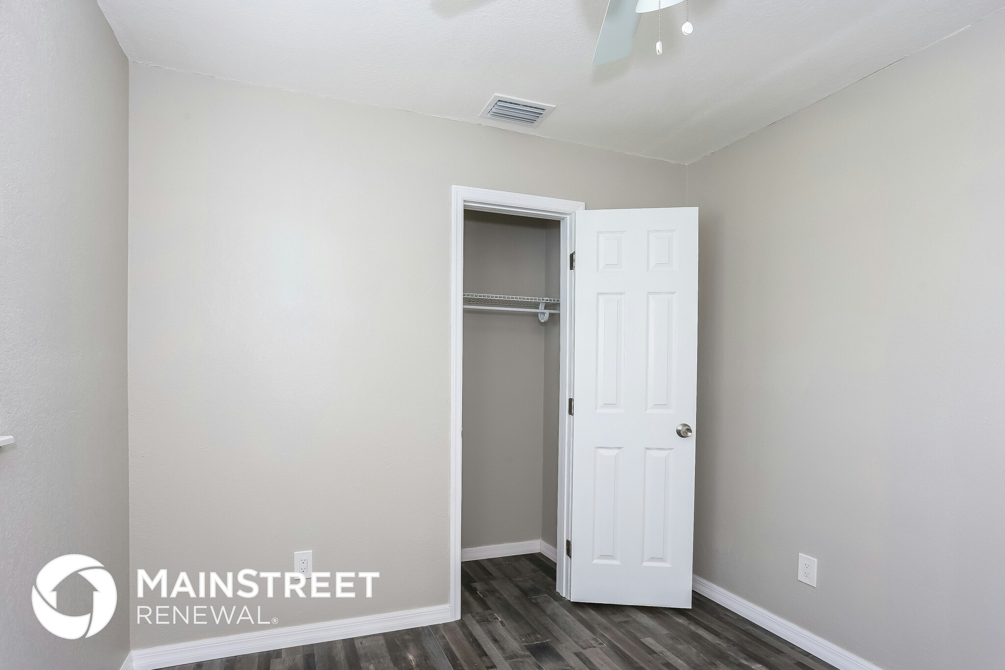 Building Photo - 2776 20th Ave SW