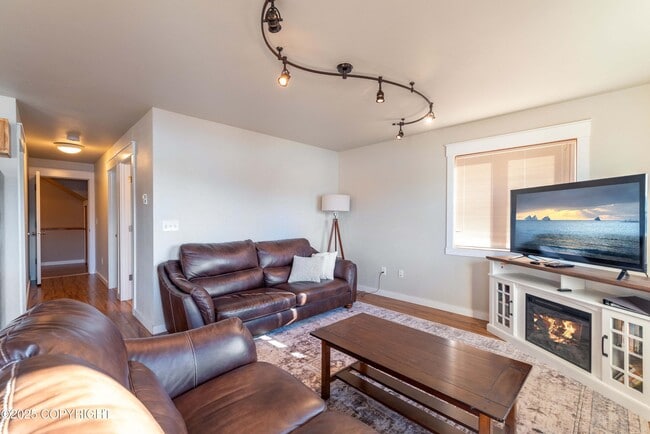 Building Photo - 1254-1256 Water St