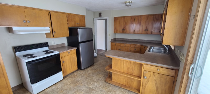Building Photo - 606 Southview Dr