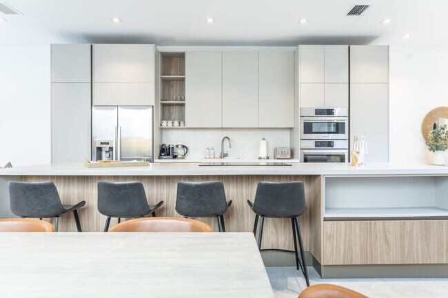 Building Photo - 3118 Elizabeth St