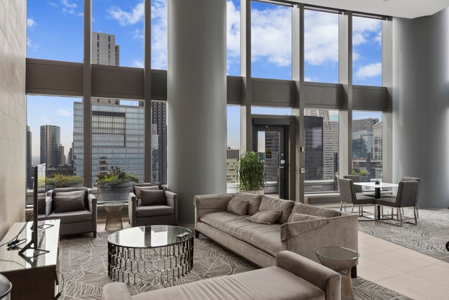 Building Photo - 60 E Monroe St